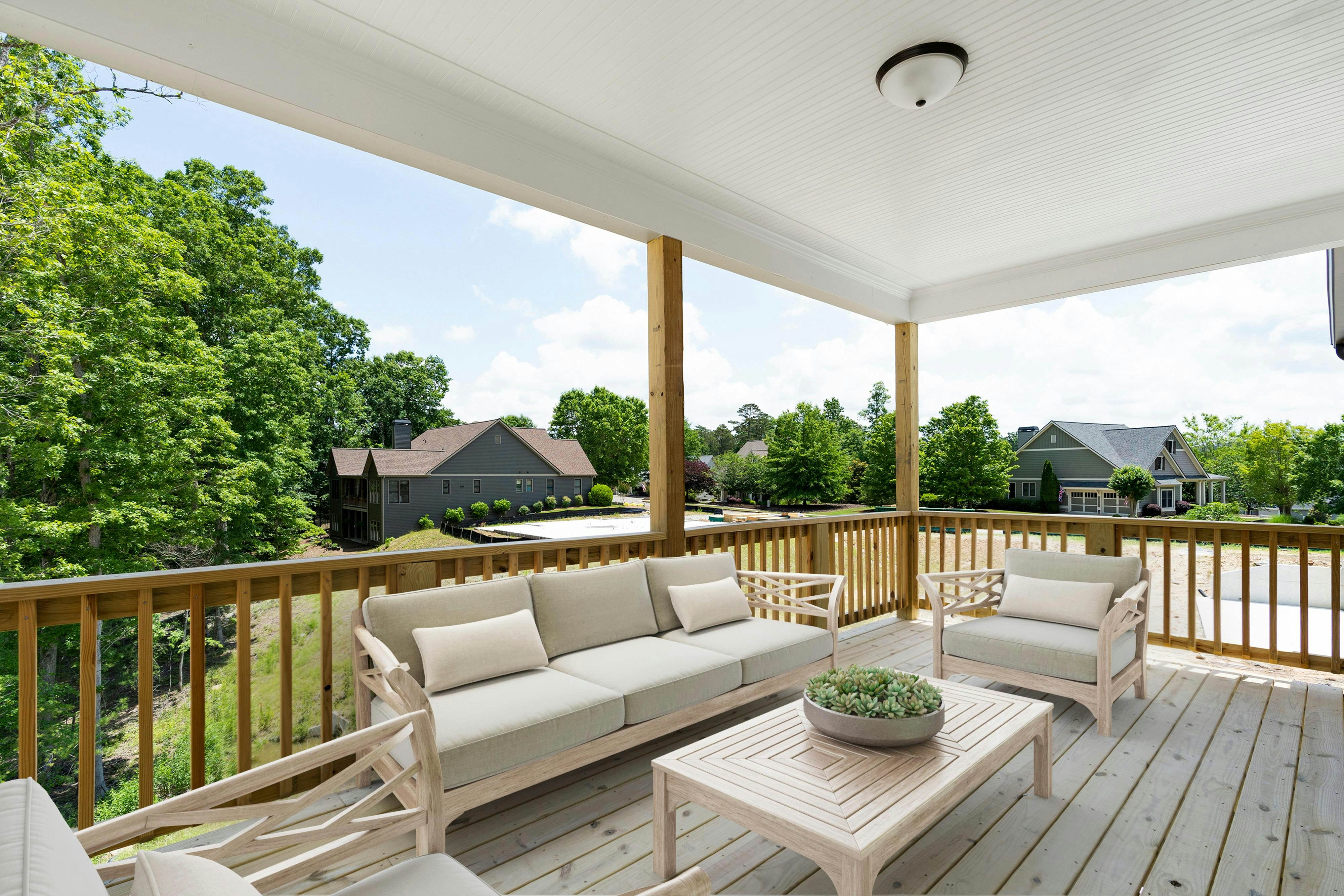 Red Bud 40 II Covered Porch