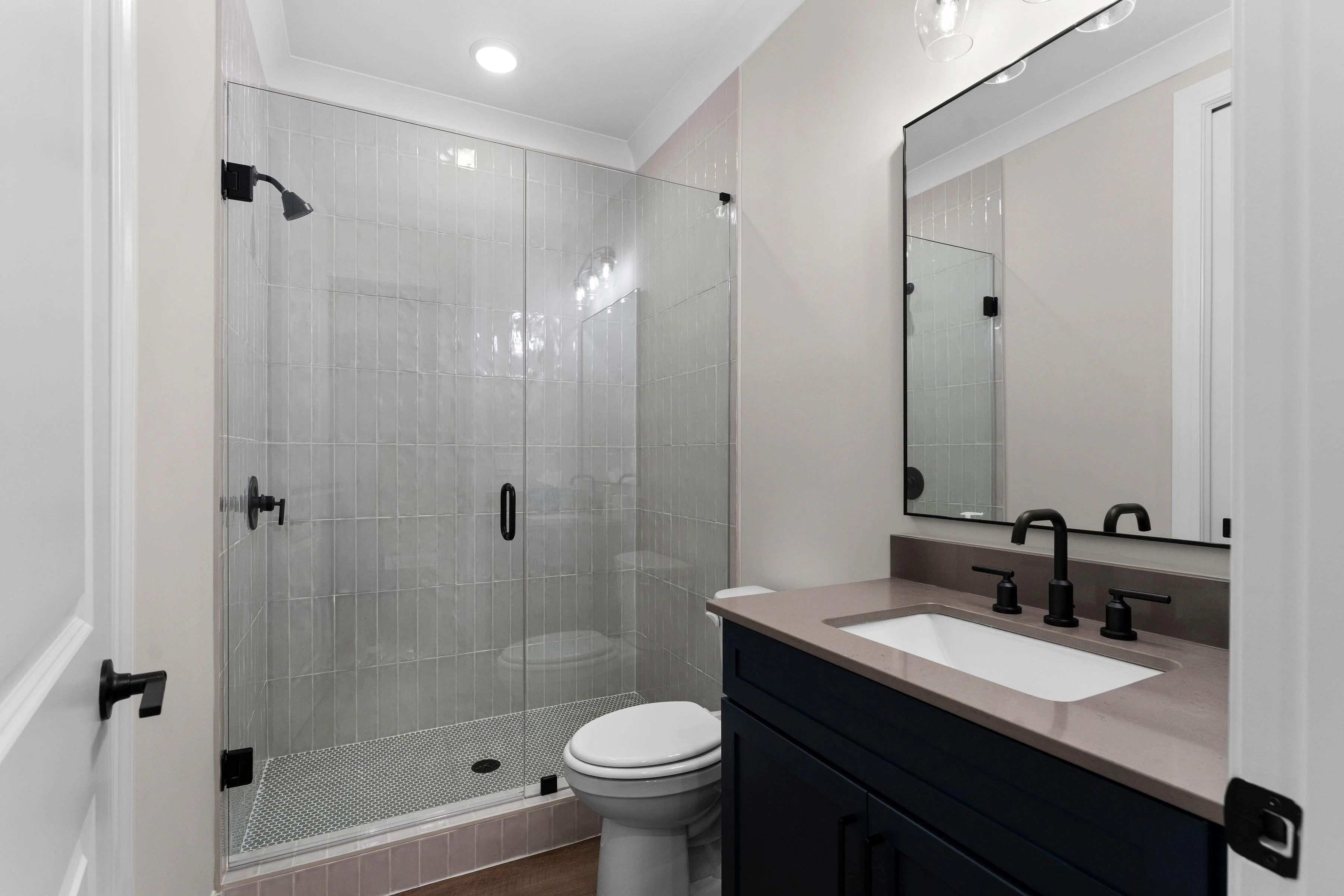 Greendale B Guest Bath
