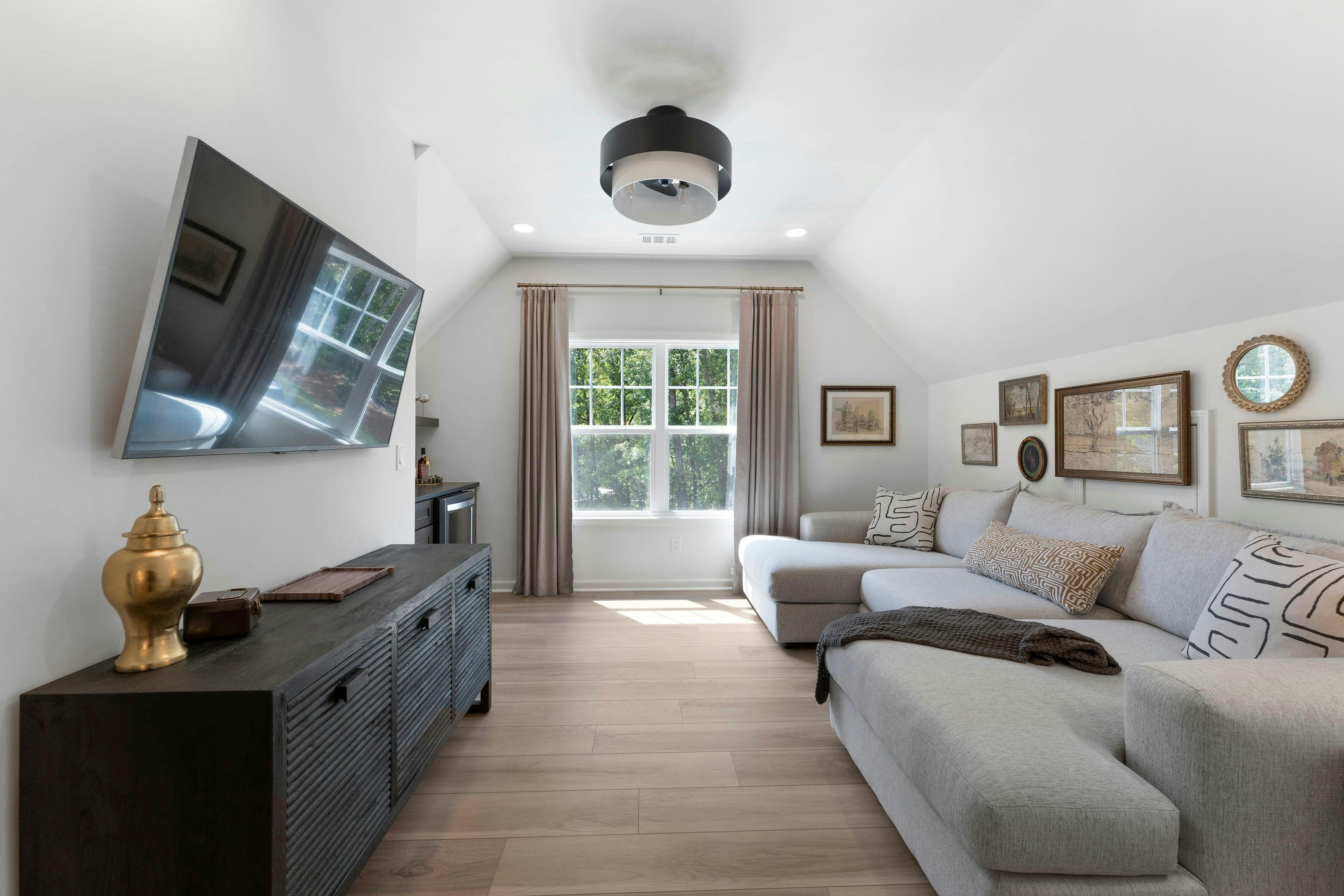 Chestnut Bedroom 3/Media Room