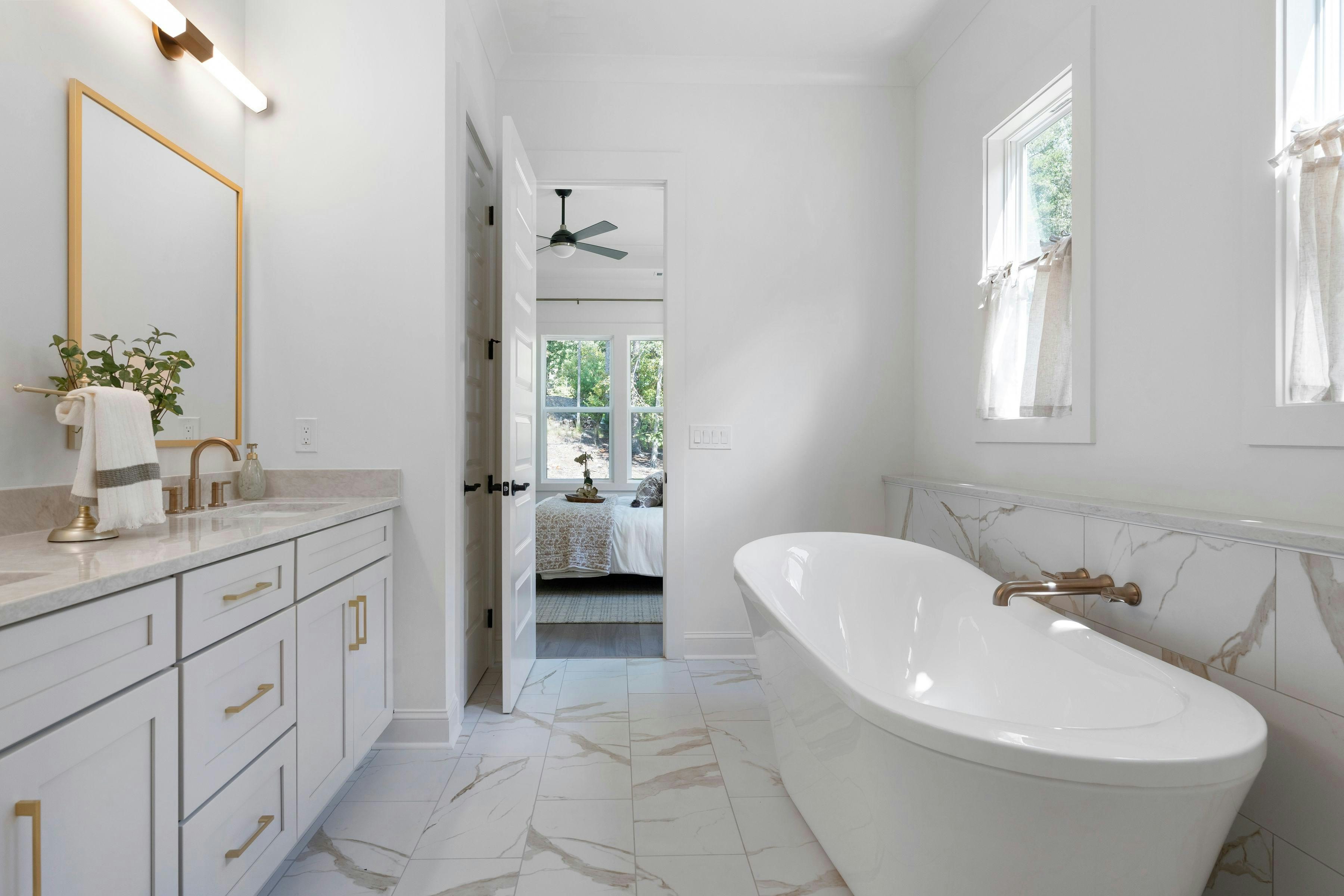 Chestnut Main Level Primary Bath