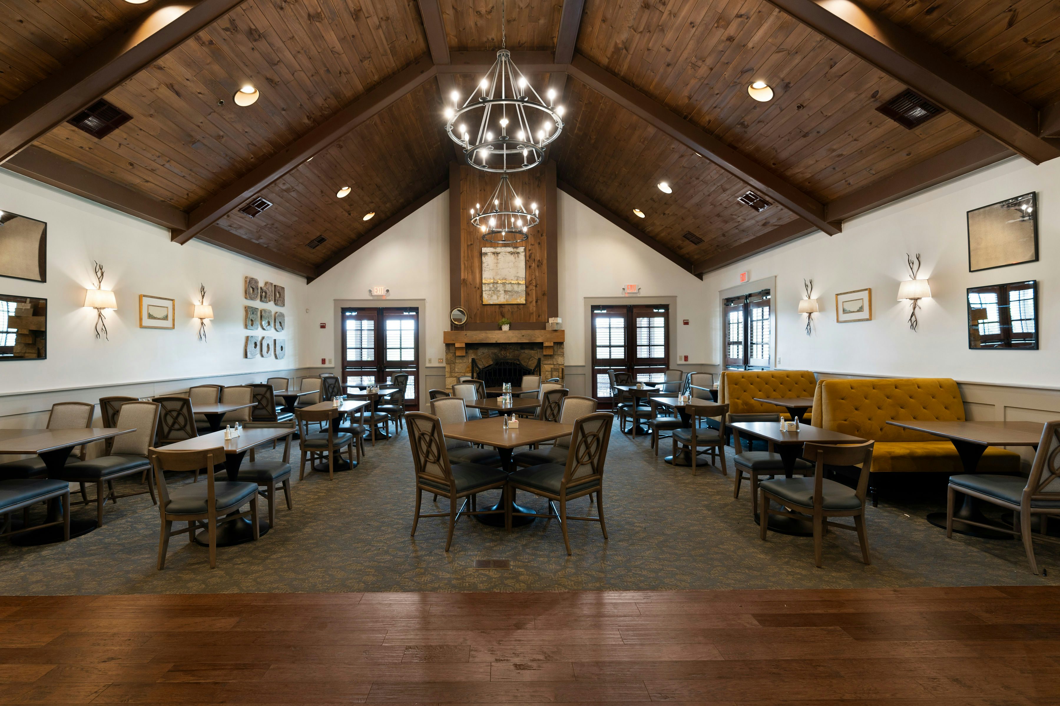 Lake Arrowhead Main Dining Room