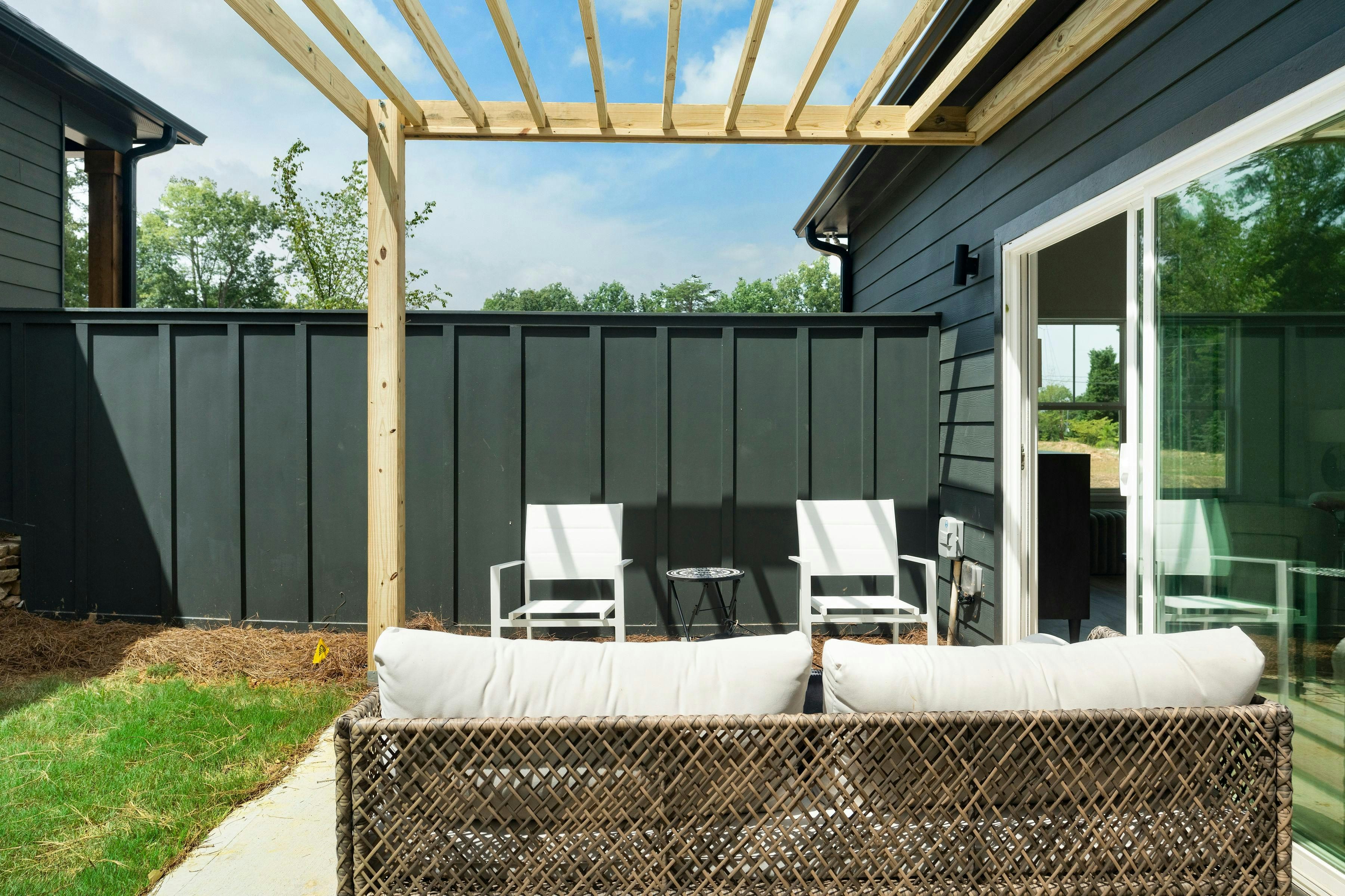 Red Cloud Cottage Private Outdoor Patio