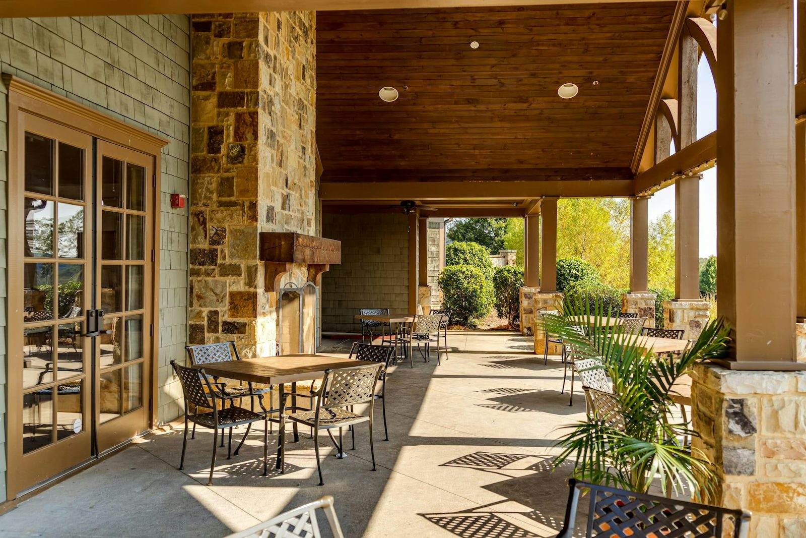 Clubhouse - Lake Arrowhead