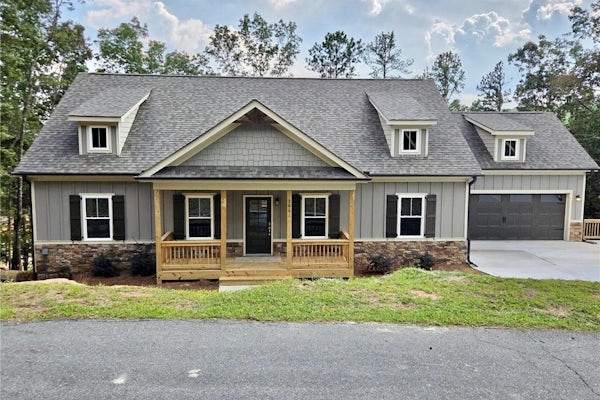 181 Delaney Pine Drive 181 Delaney Pine Drive