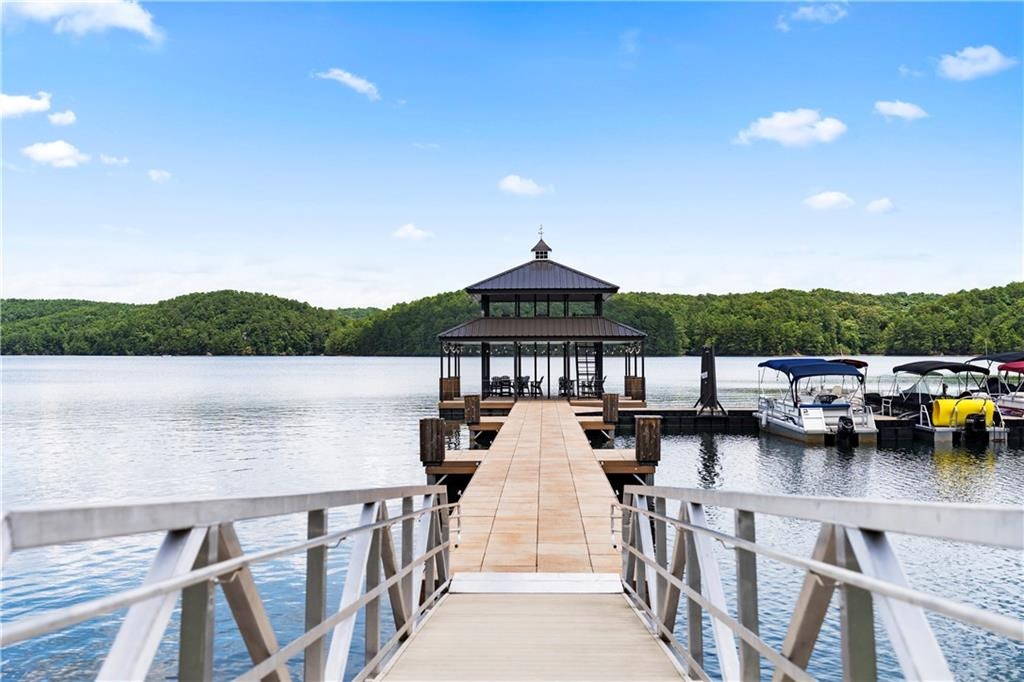 Image of Interior or Exterior of listing