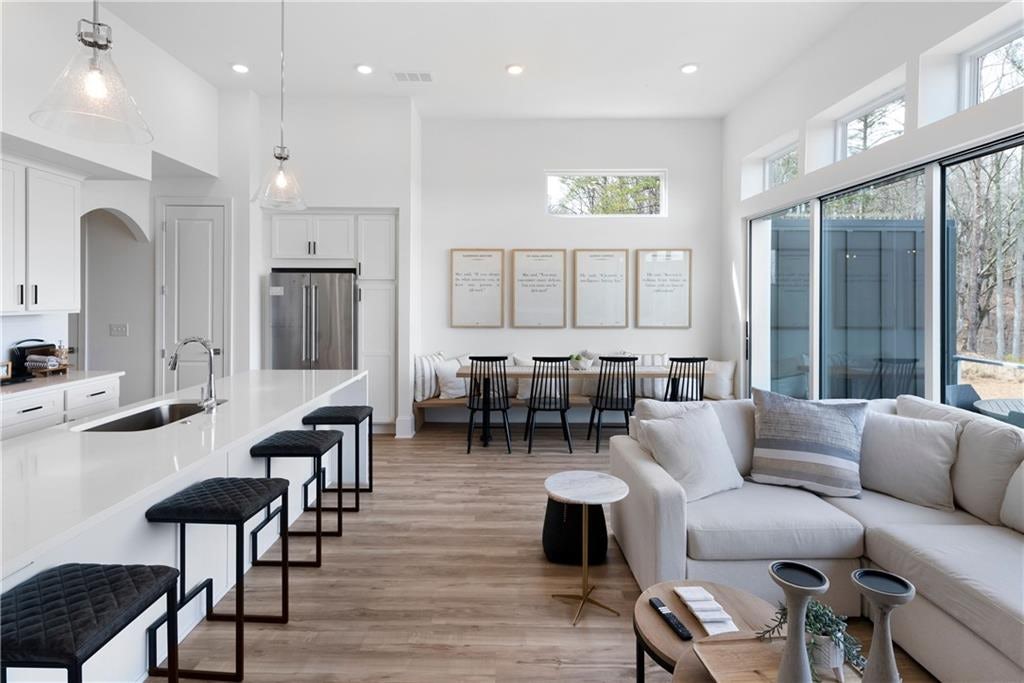 Image of Interior or Exterior of listing