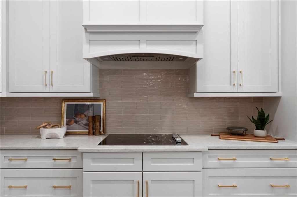 Image of Interior or Exterior of listing