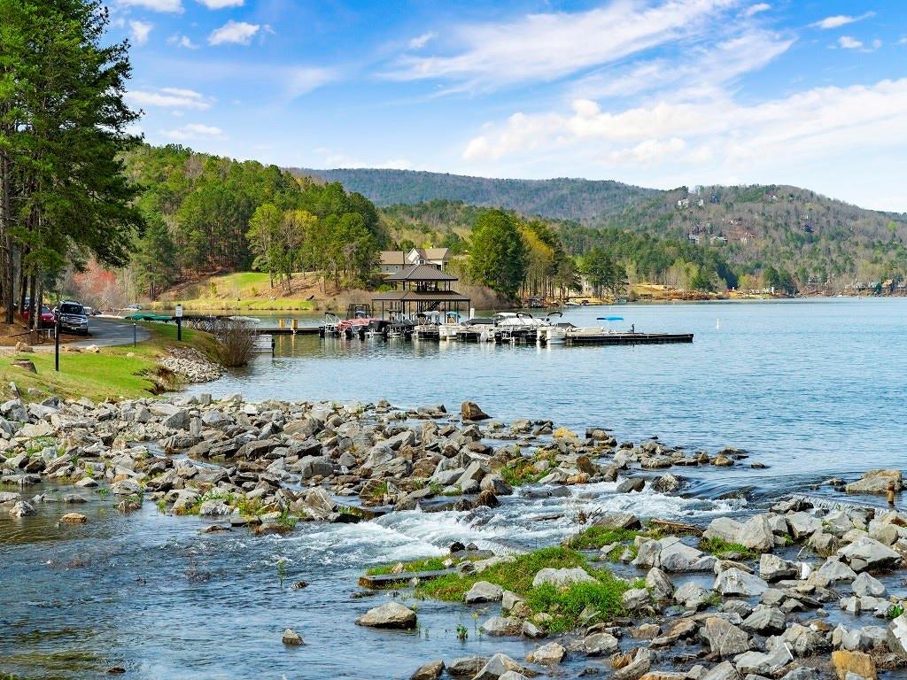 Image of Interior or Exterior of listing