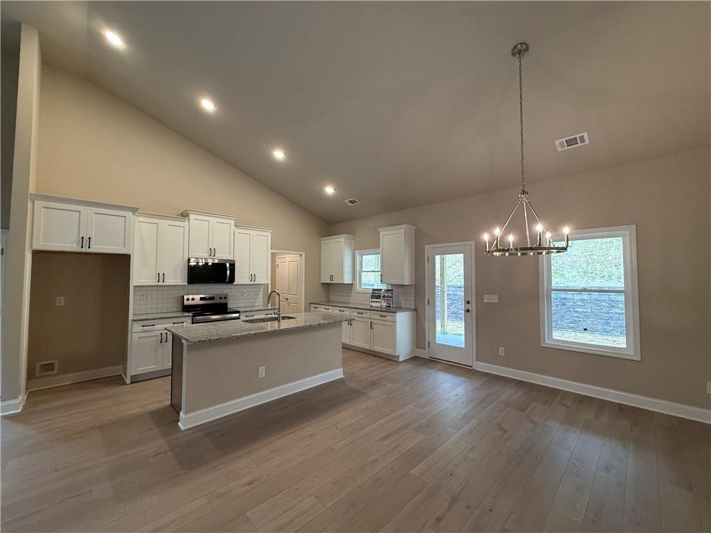 Image of Interior or Exterior of listing