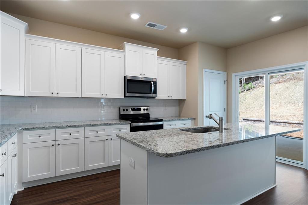 Image of Interior or Exterior of listing