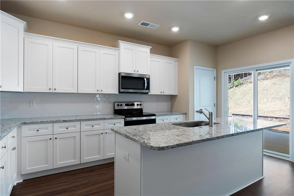 Image of Interior or Exterior of listing