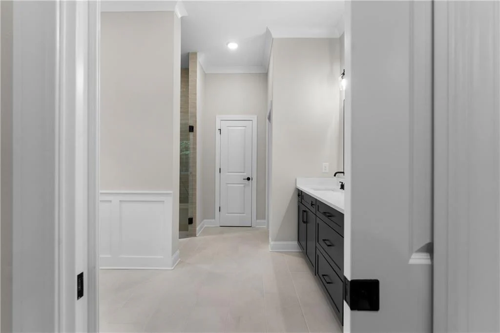 Image of Interior or Exterior of listing