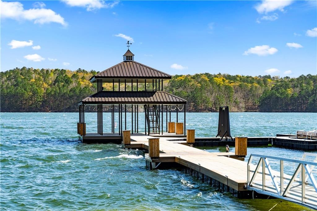 Image of Interior or Exterior of listing