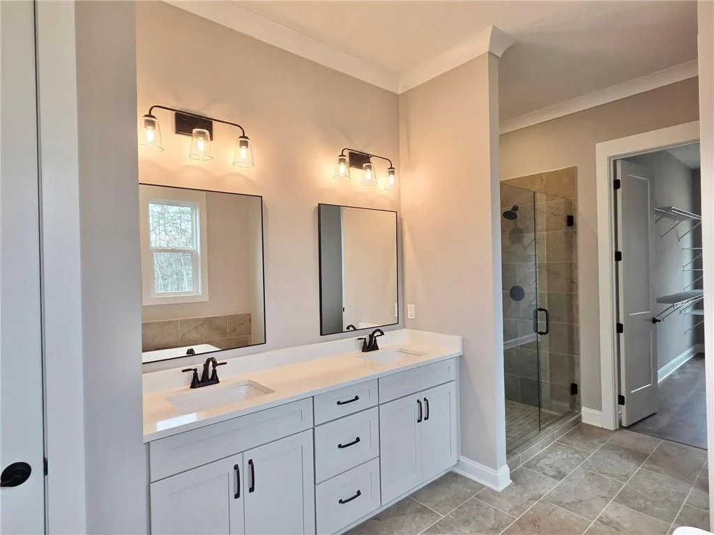 Image of Interior or Exterior of listing