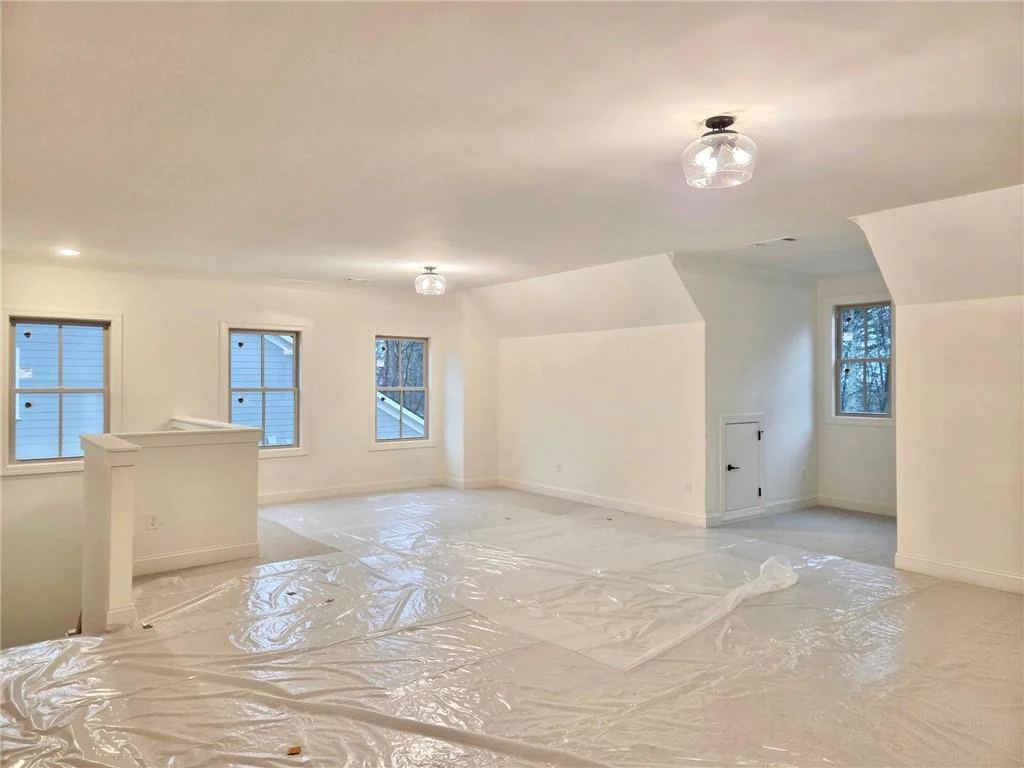 Image of Interior or Exterior of listing