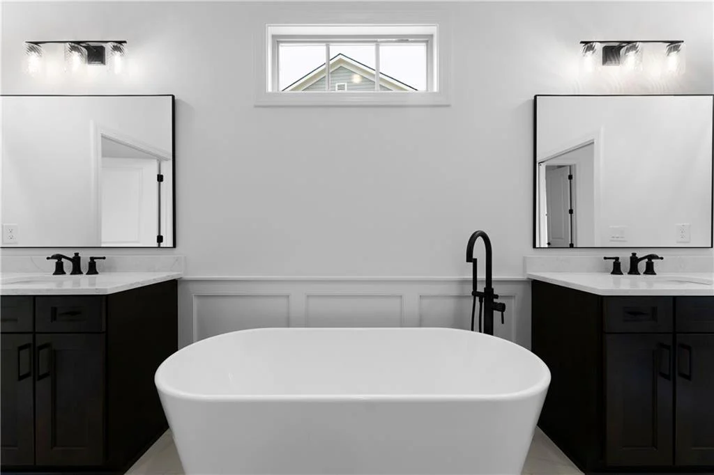 Image of Interior or Exterior of listing