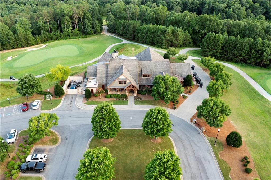 Image of Interior or Exterior of listing