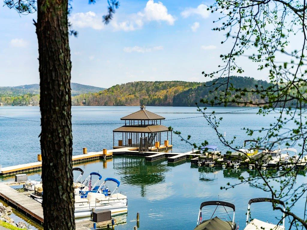 Image of Interior or Exterior of listing