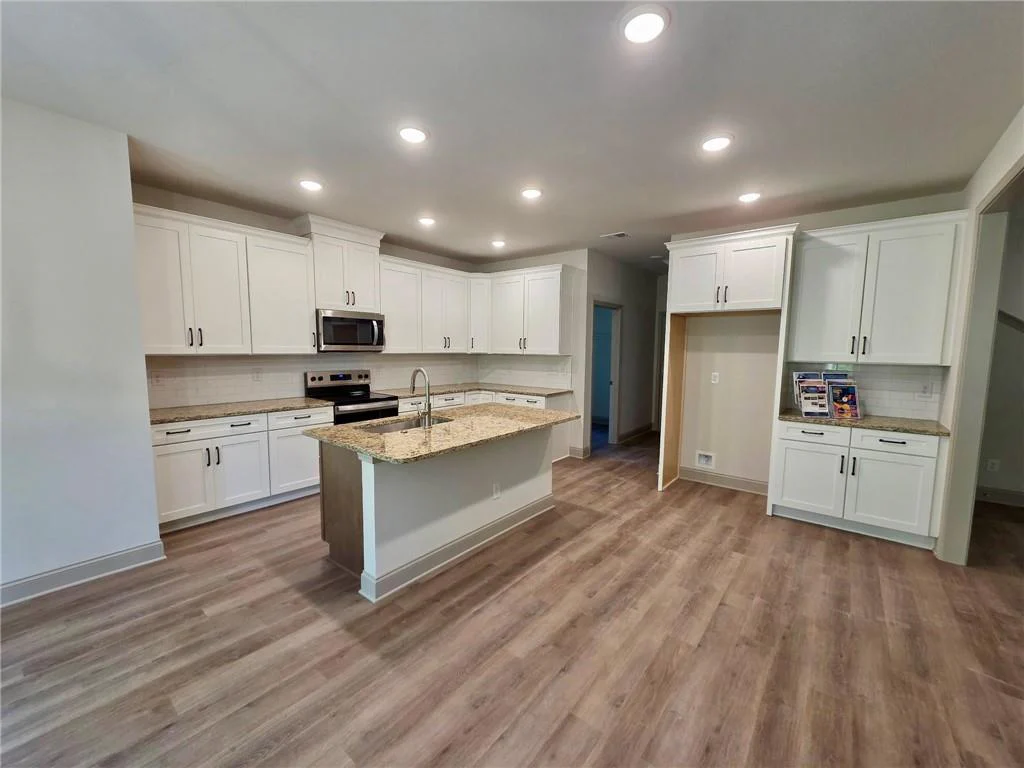 Image of Interior or Exterior of listing