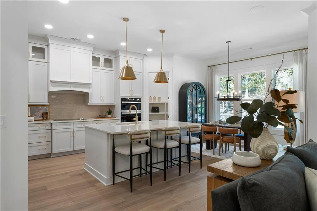 Image of Interior or Exterior of listing