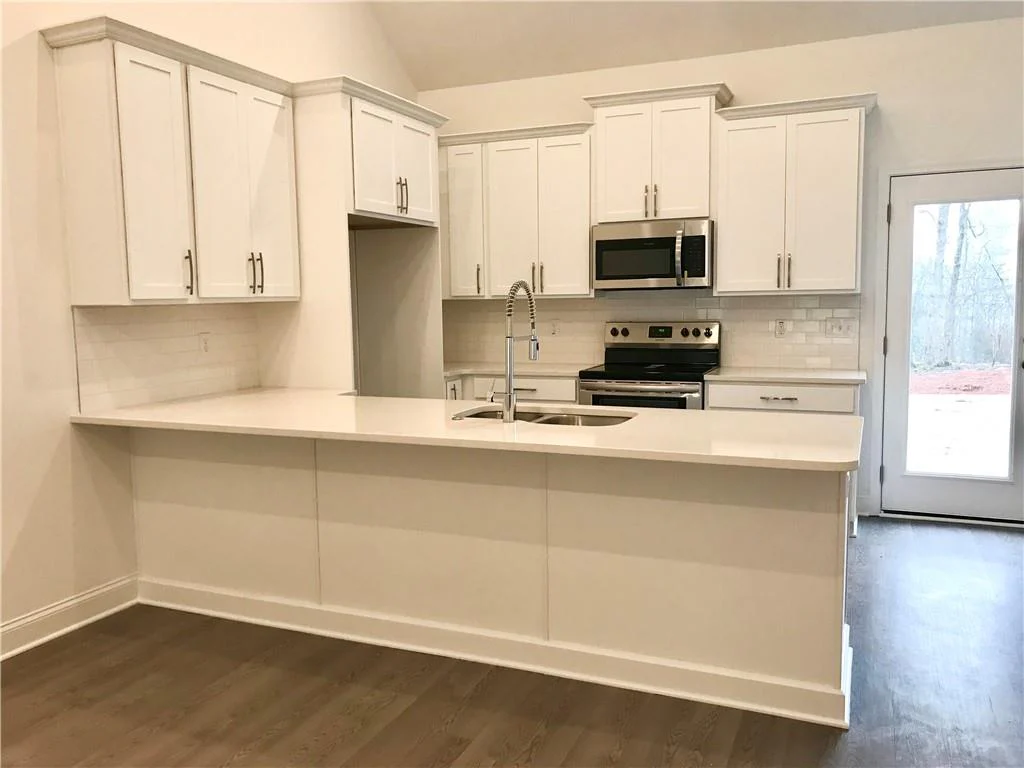 Image of Interior or Exterior of listing