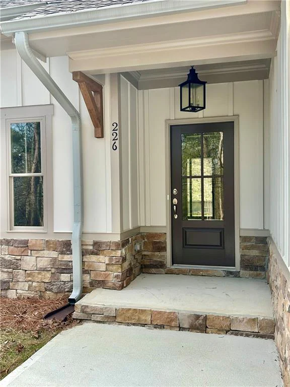 Image of Interior or Exterior of listing