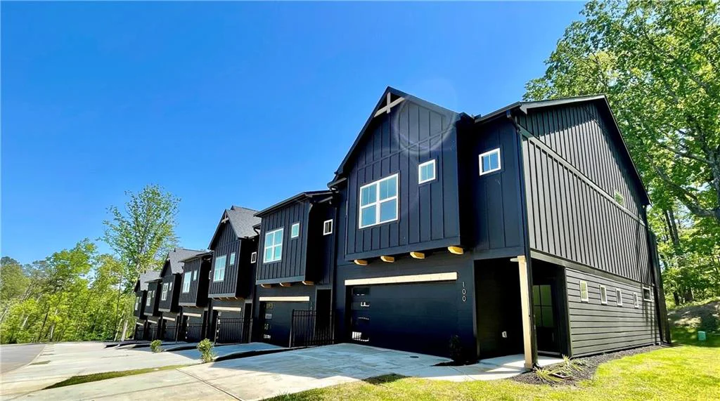 Image of Interior or Exterior of listing