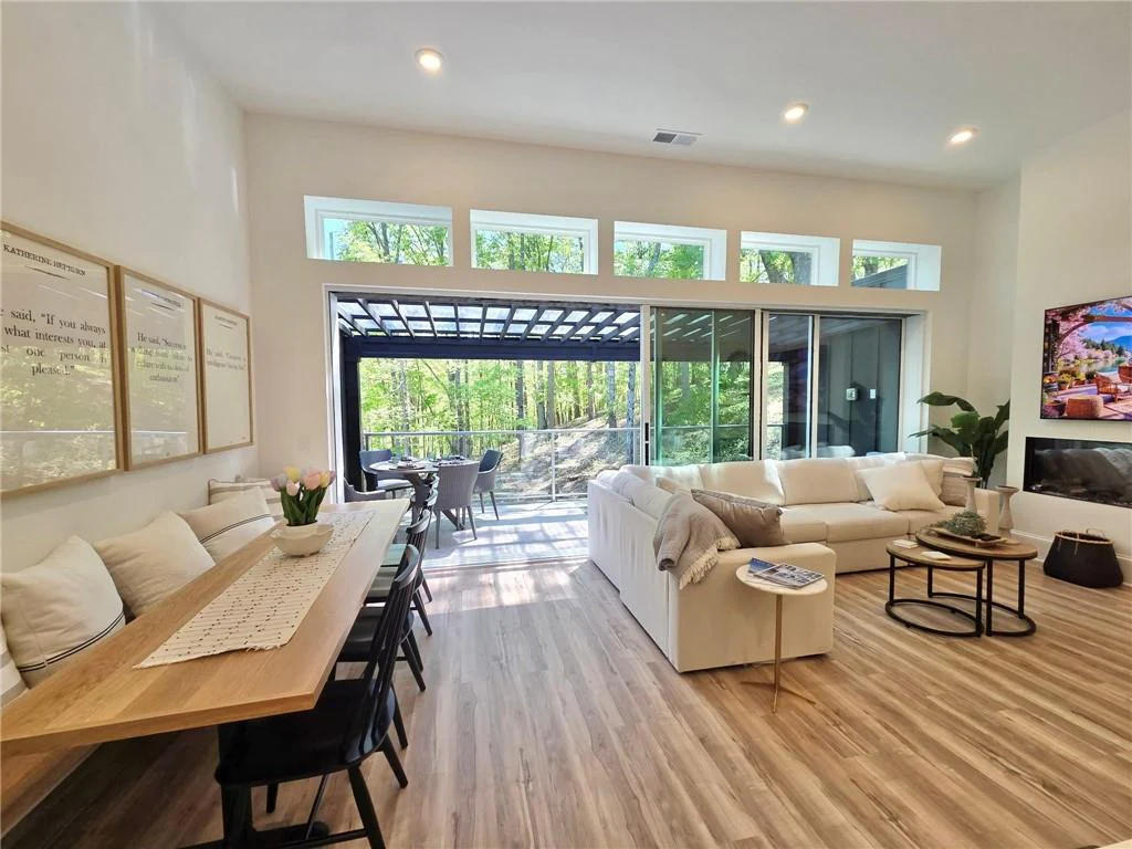 Image of Interior or Exterior of listing