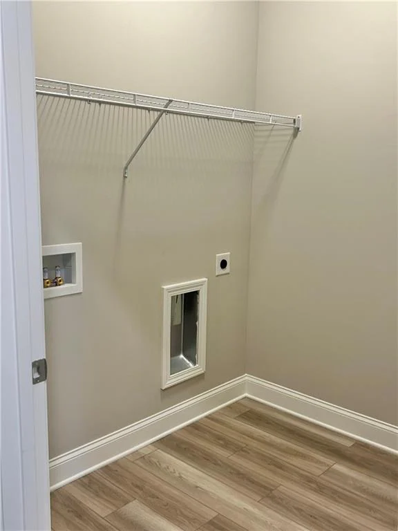 Image of Interior or Exterior of listing
