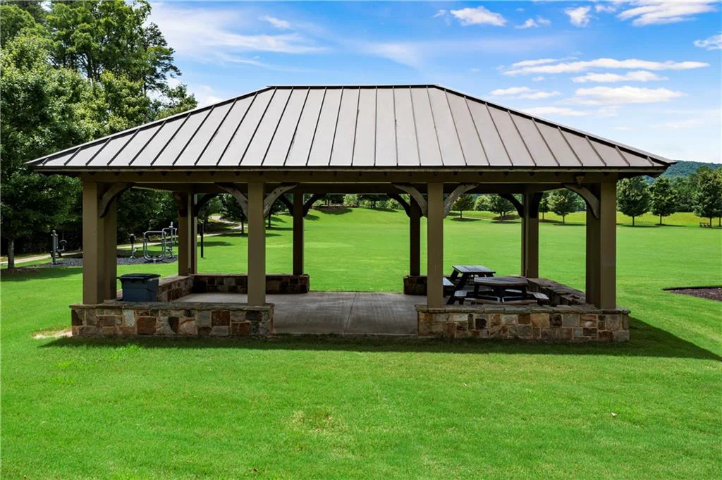 Image of Interior or Exterior of listing