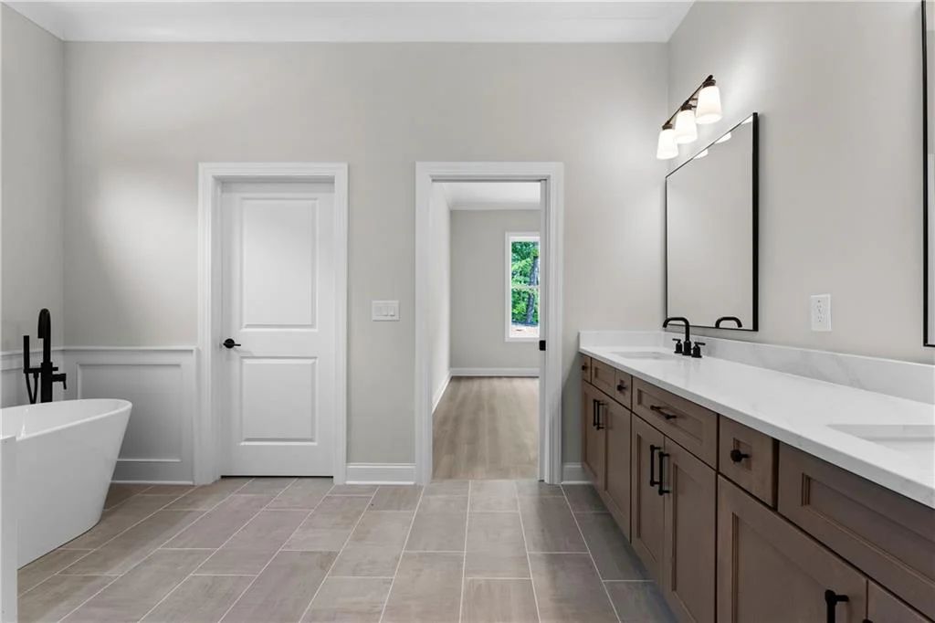 Image of Interior or Exterior of listing