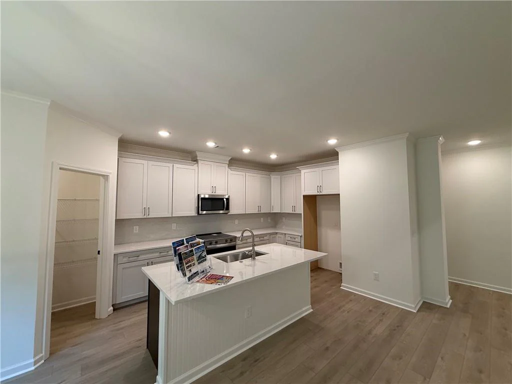 Image of Interior or Exterior of listing