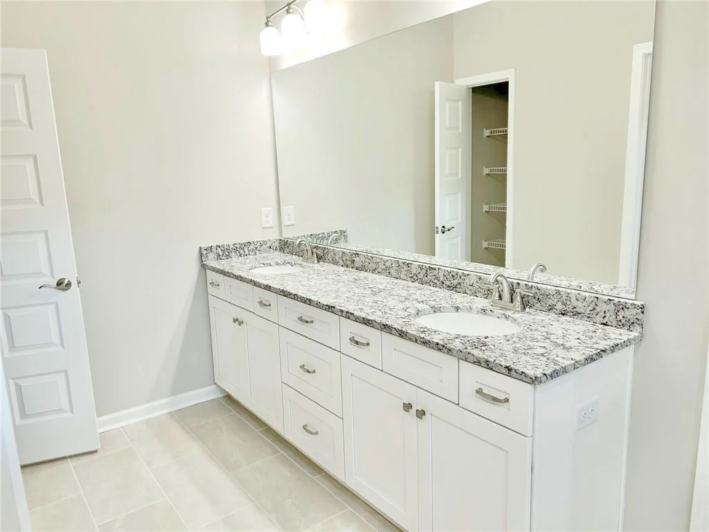 Image of Interior or Exterior of listing
