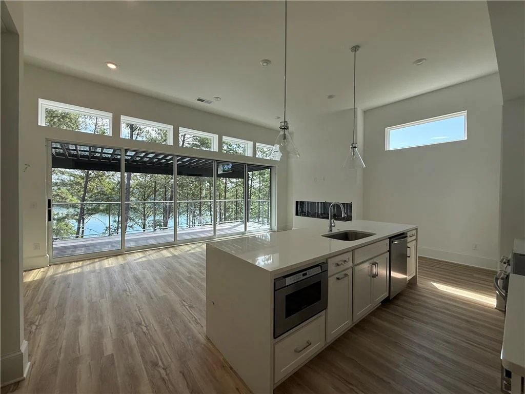 Image of Interior or Exterior of listing
