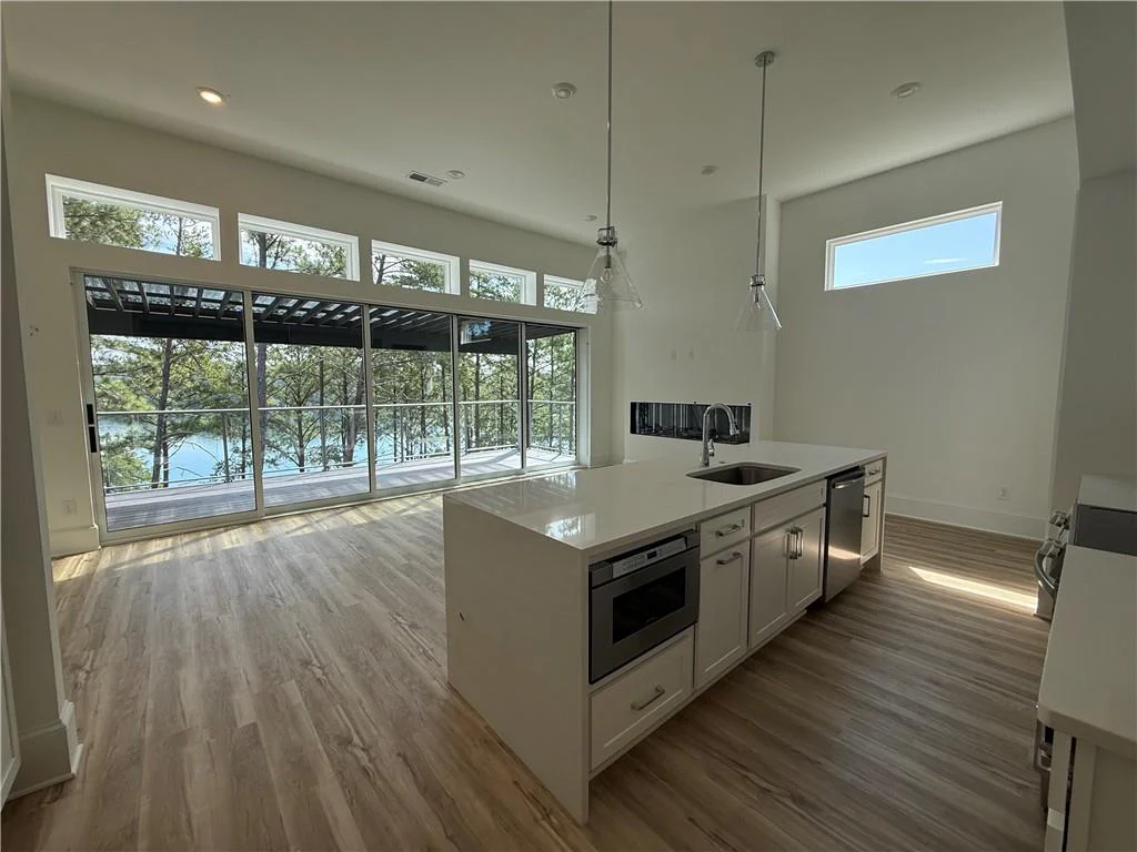 Image of Interior or Exterior of listing