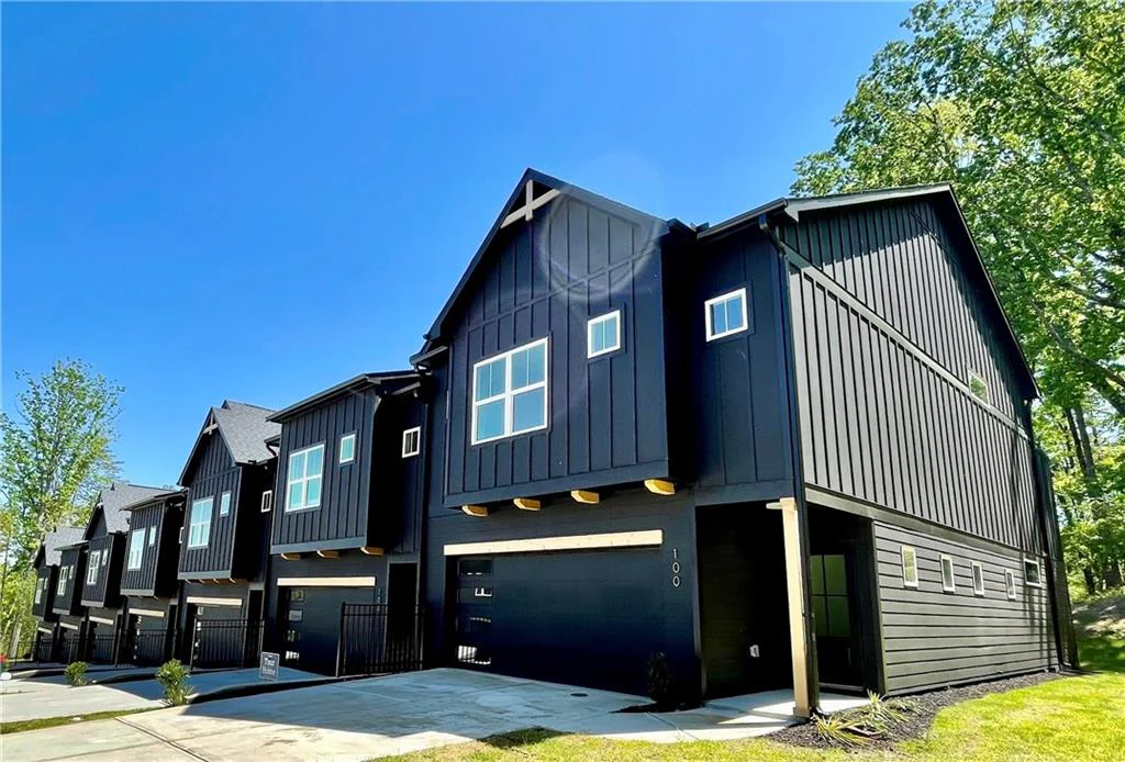 Image of Interior or Exterior of listing