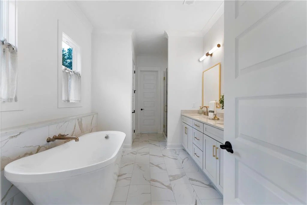 Image of Interior or Exterior of listing
