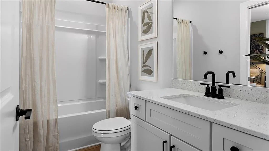 Image of Interior or Exterior of listing