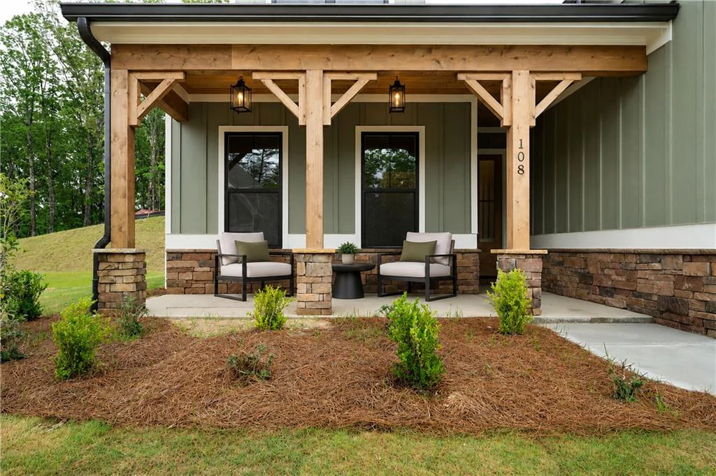 Image of Interior or Exterior of listing
