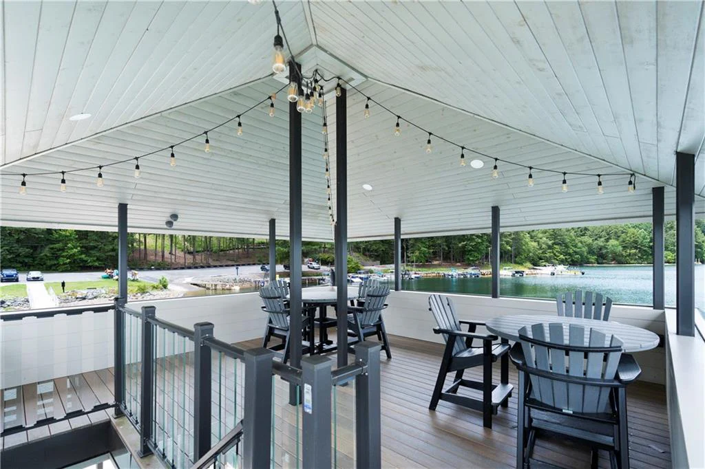 Image of Interior or Exterior of listing