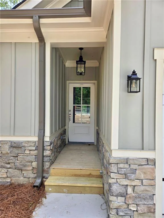 Image of Interior or Exterior of listing
