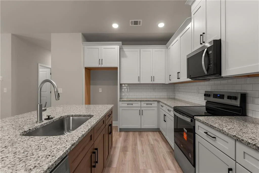 Image of Interior or Exterior of listing