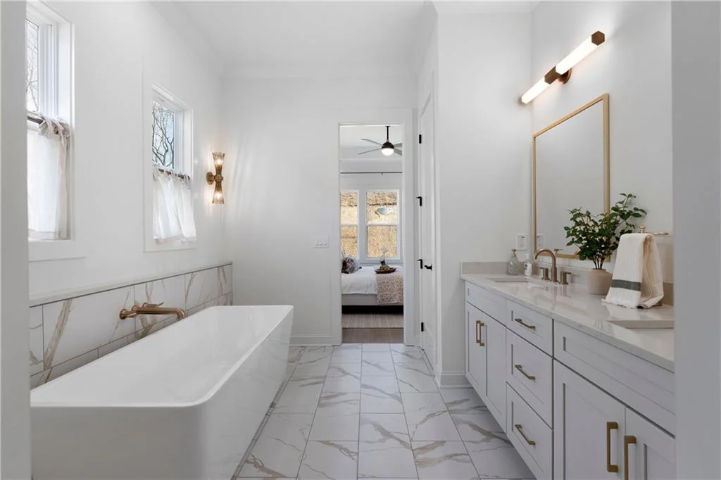 Image of Interior or Exterior of listing