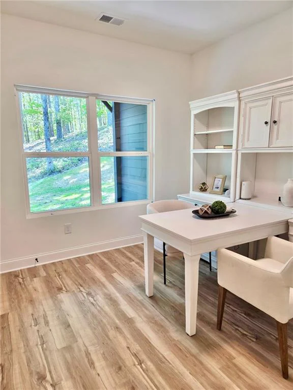 Image of Interior or Exterior of listing