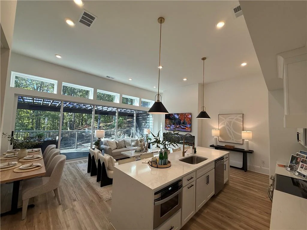 Image of Interior or Exterior of listing