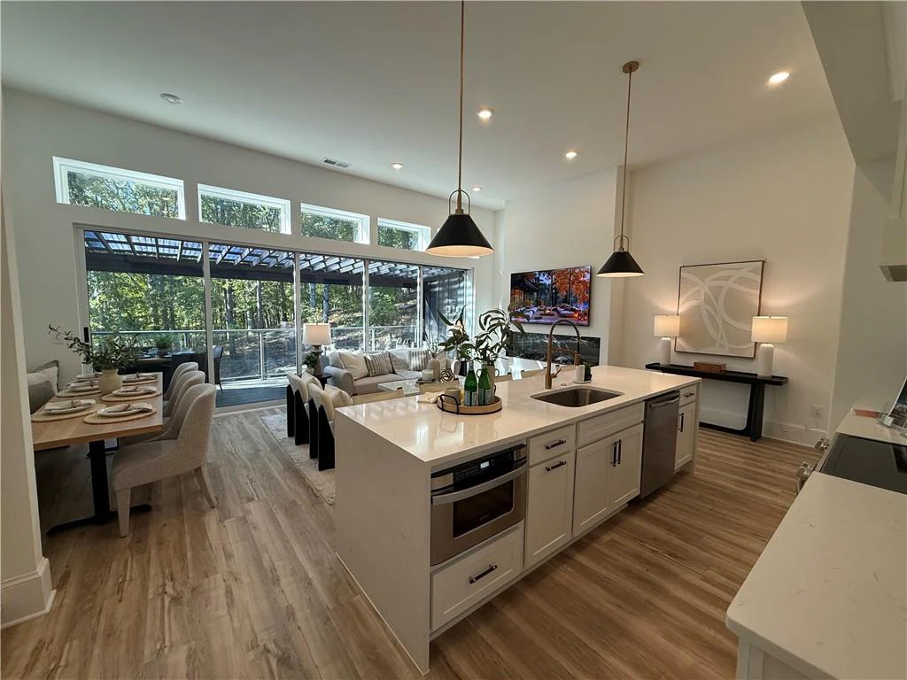 Image of Interior or Exterior of listing