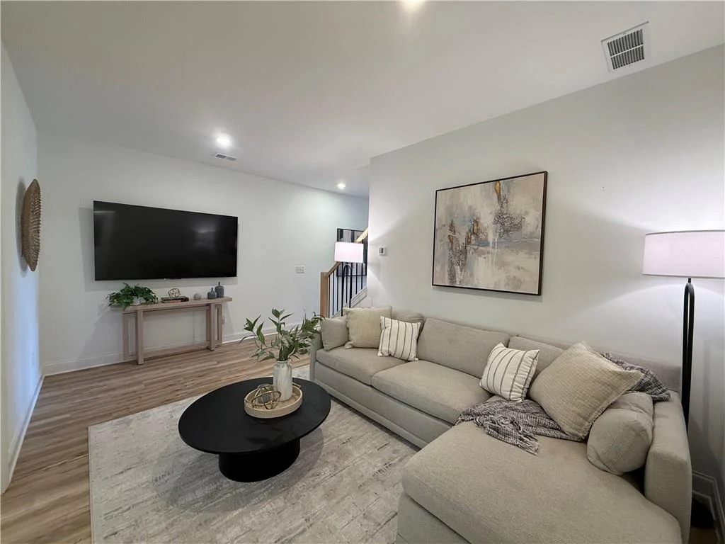 Image of Interior or Exterior of listing